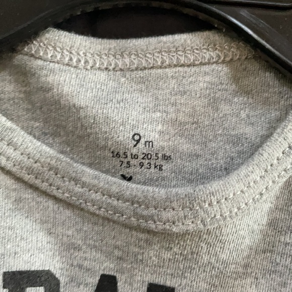 Baby onesie 9 months - Picture 4 of 4